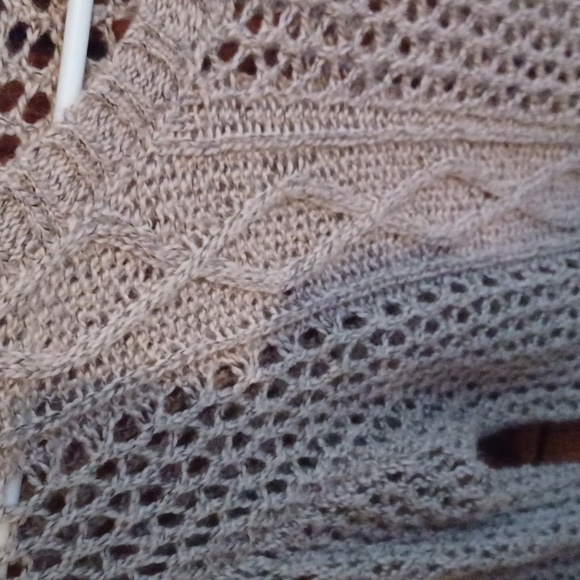 Sweater - Picture 3 of 3